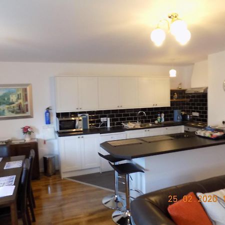 ווינדרמר Oakdene Apartments מראה חיצוני תמונה