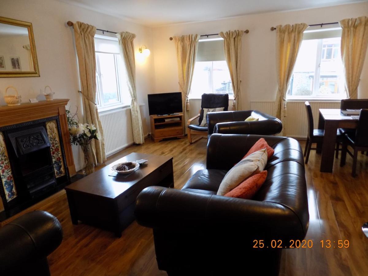 ווינדרמר Oakdene Apartments מראה חיצוני תמונה
