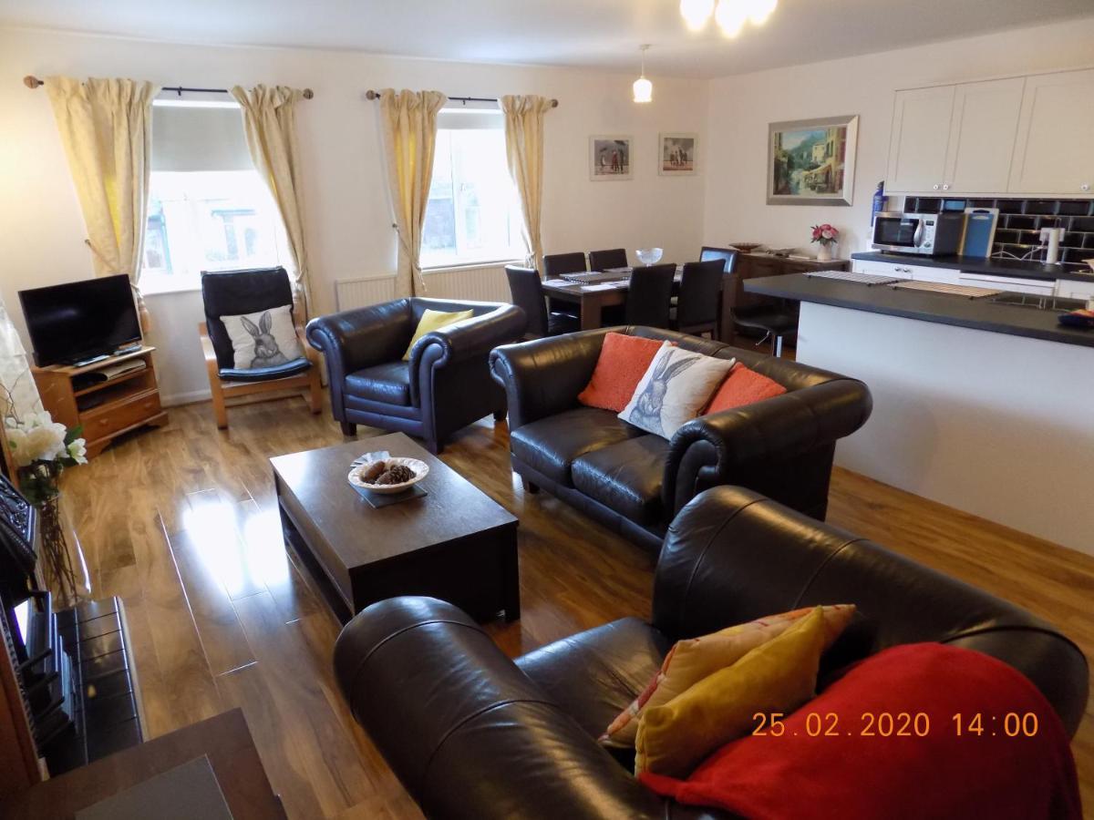 ווינדרמר Oakdene Apartments מראה חיצוני תמונה